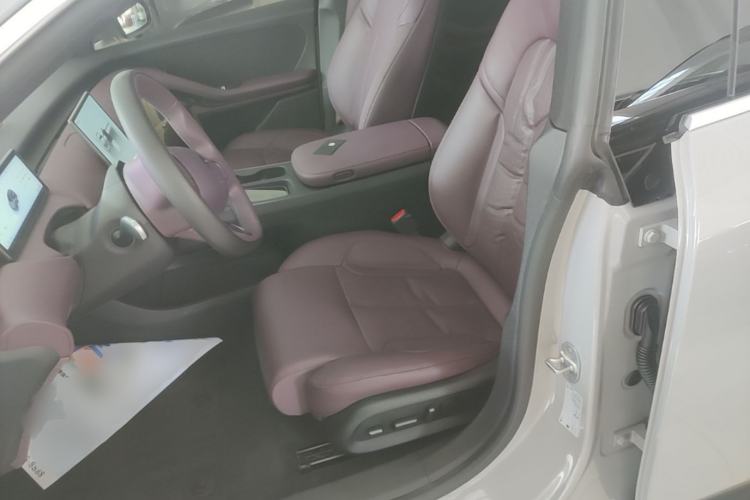 Used Nio ET5T 2024 75kWh Touring Left Front Seat