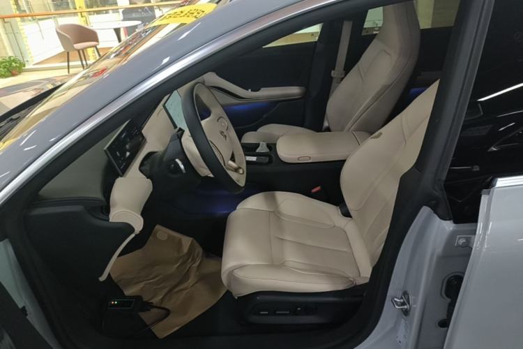 Used Nio ET5T 2024 75kWh Touring Left Front Seat
