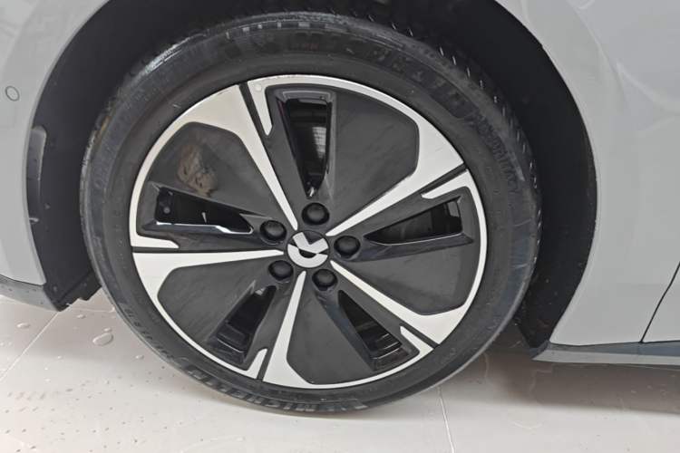 Used Nio ET5T 2024 75kWh Touring Left Front Wheel Hub