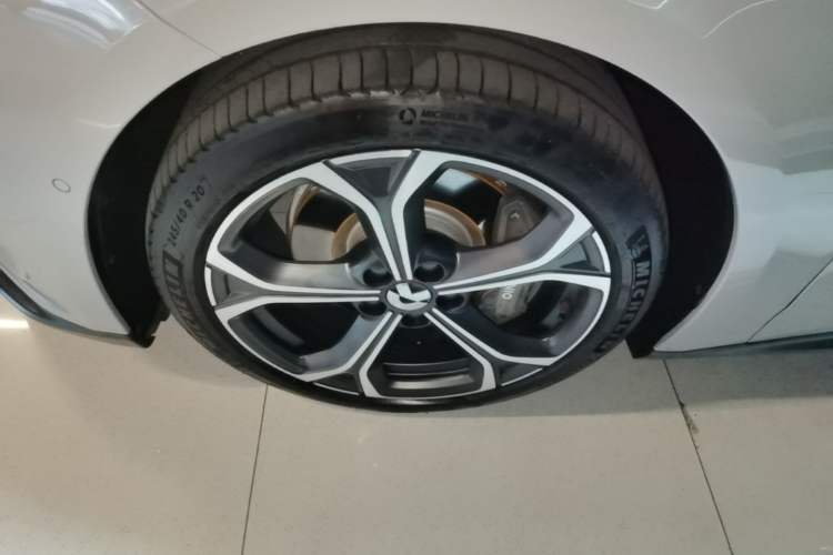Used Nio ET5T 2024 75kWh Touring Left Front Wheel Hub