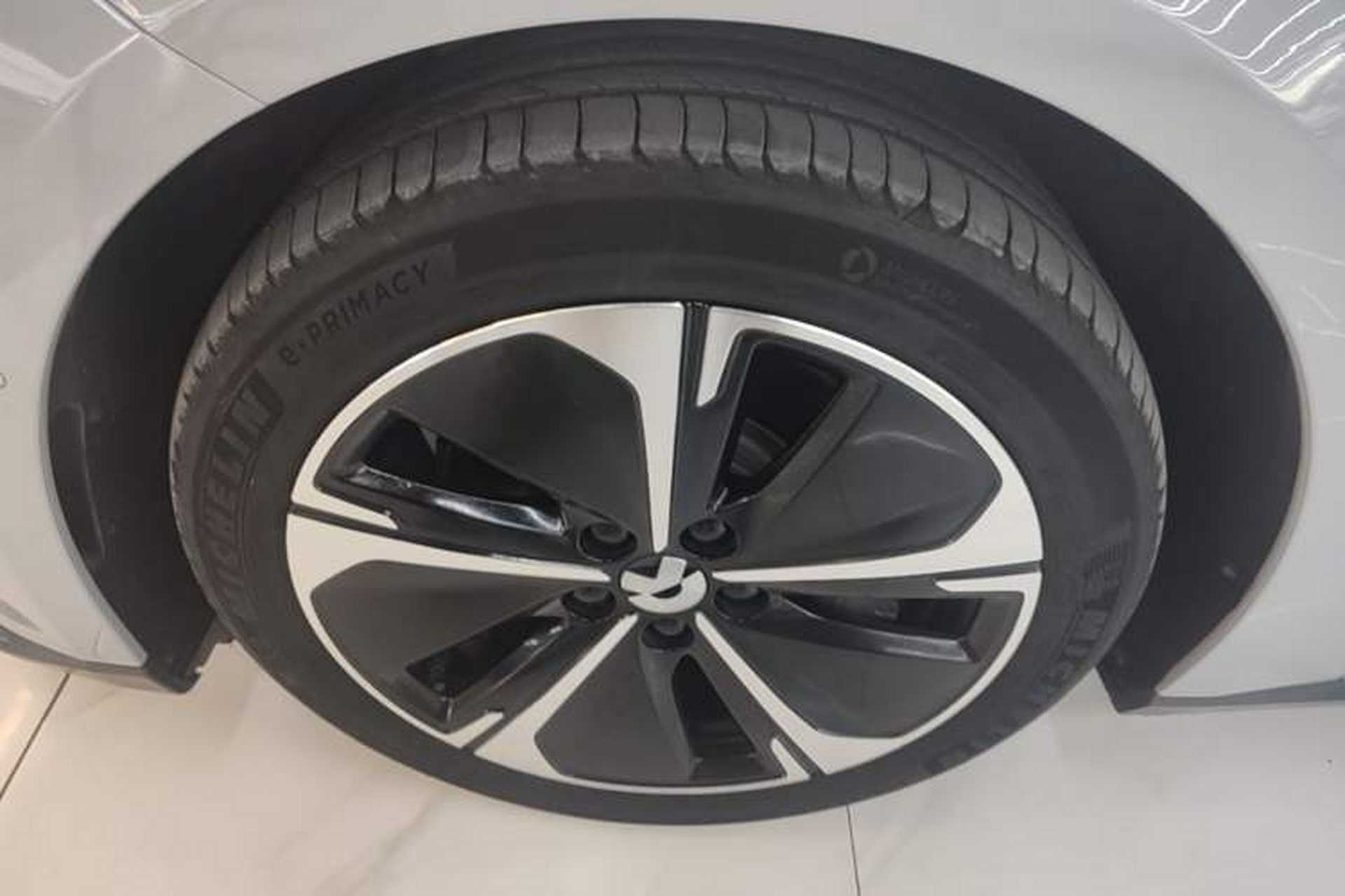 Used Nio ET5T 2024 75kWh Touring Left Front Wheel Hub