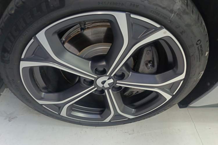 Used Nio ET5T 2024 75kWh Touring Left Front Wheel Hub