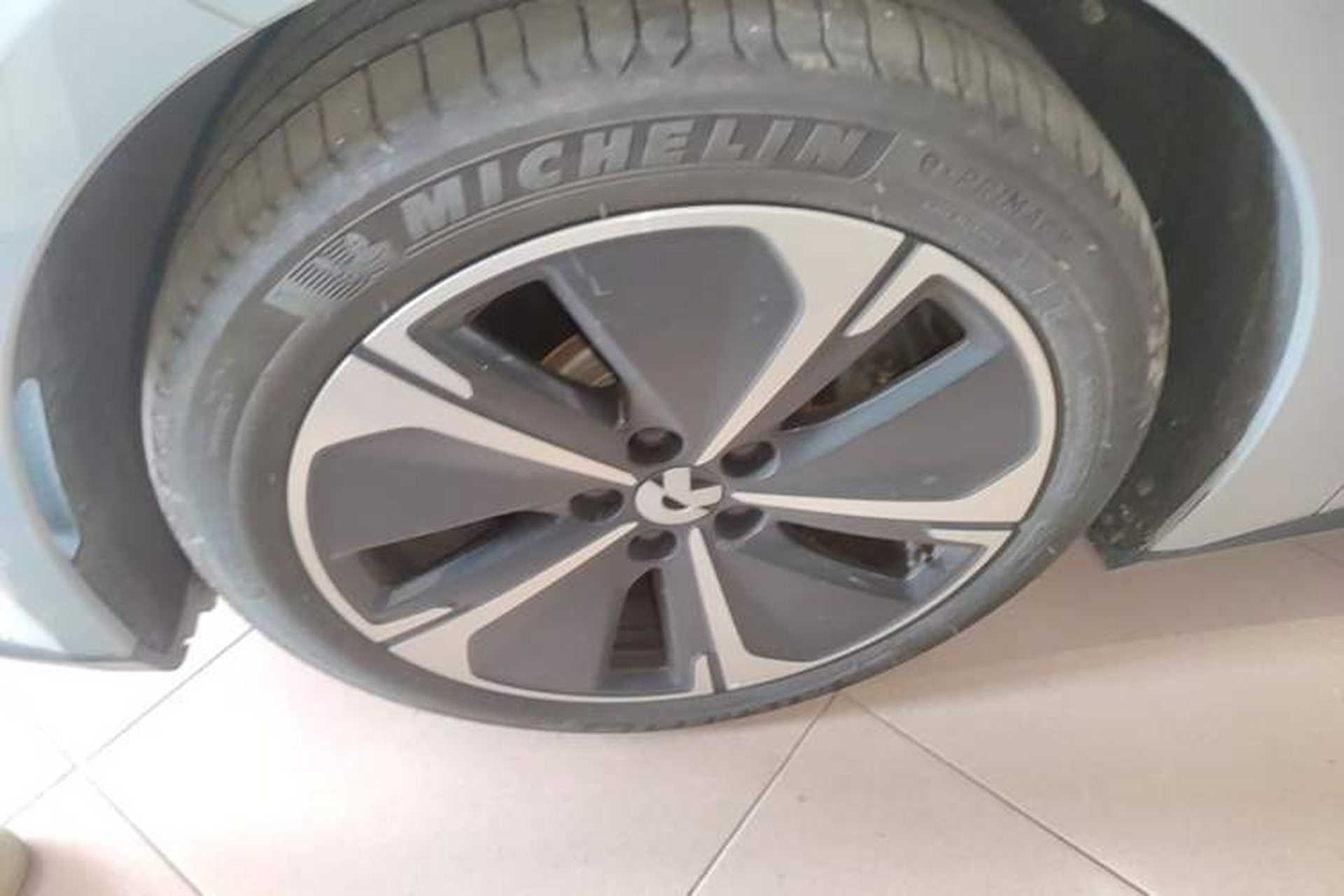 Used Nio ET5T 2024 75kWh Touring Left Front Wheel Hub