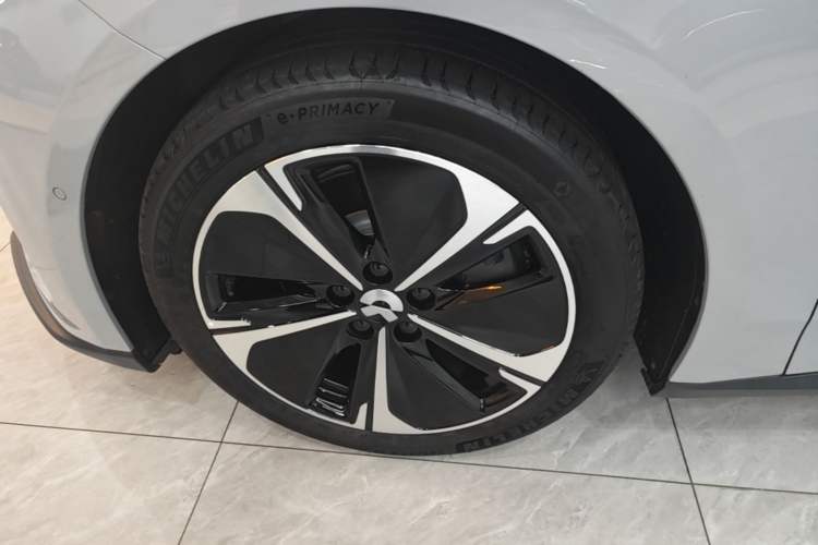 Used Nio ET5T 2024 75kWh Touring Left Front Wheel Hub