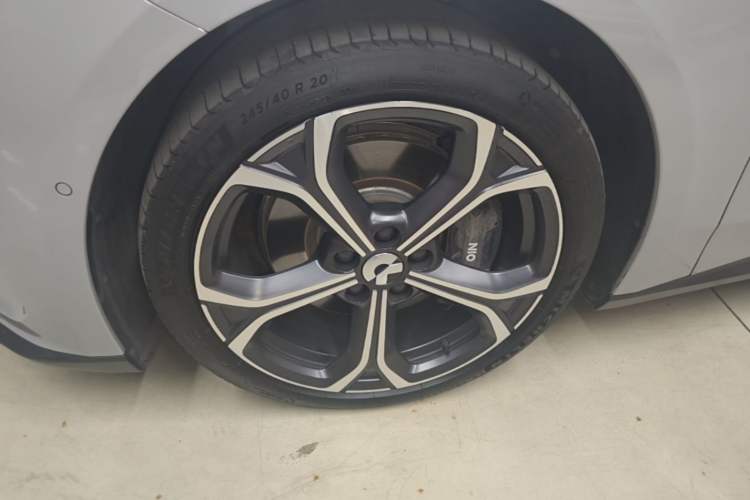 Used Nio ET5T 2024 75kWh Touring Left Front Wheel Hub