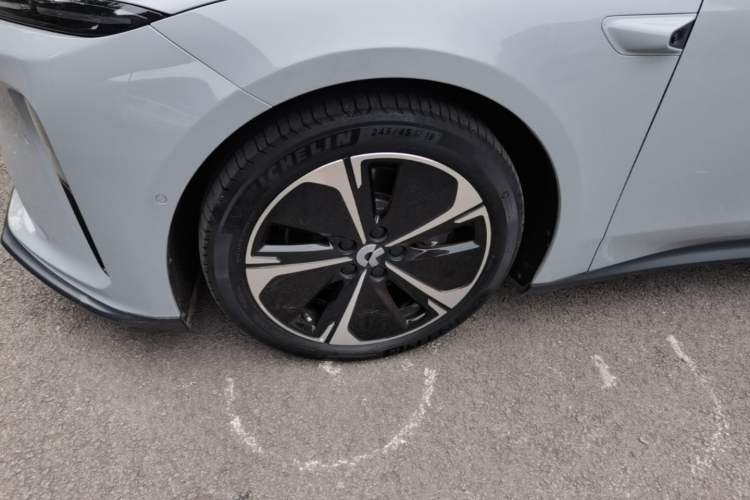Used Nio ET5T 2024 75kWh Touring Left Front Wheel Hub