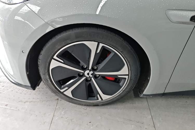 Used Nio ET5T 2024 75kWh Touring Left Front Wheel Hub