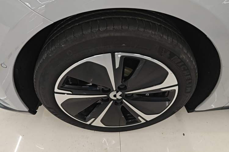 Used Nio ET5T 2024 75kWh Touring Left Front Wheel Hub