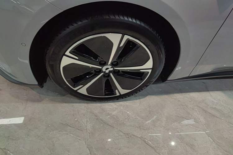 Used Nio ET5T 2024 75kWh Touring Left Front Wheel Hub