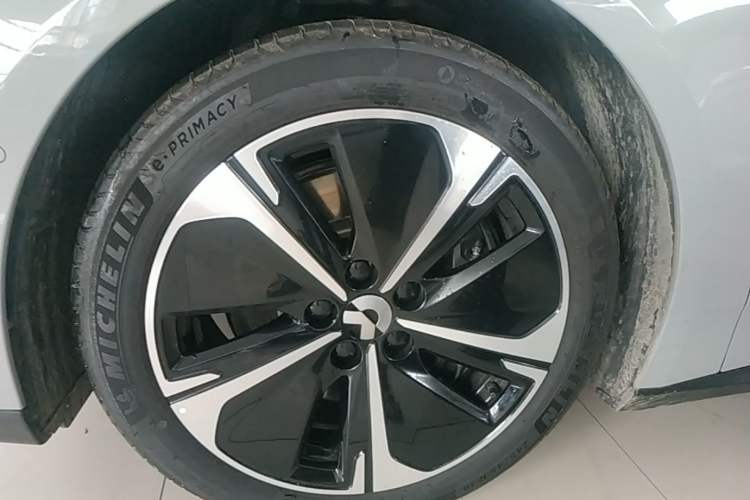 Used Nio ET5T 2024 75kWh Touring Left Front Wheel Hub