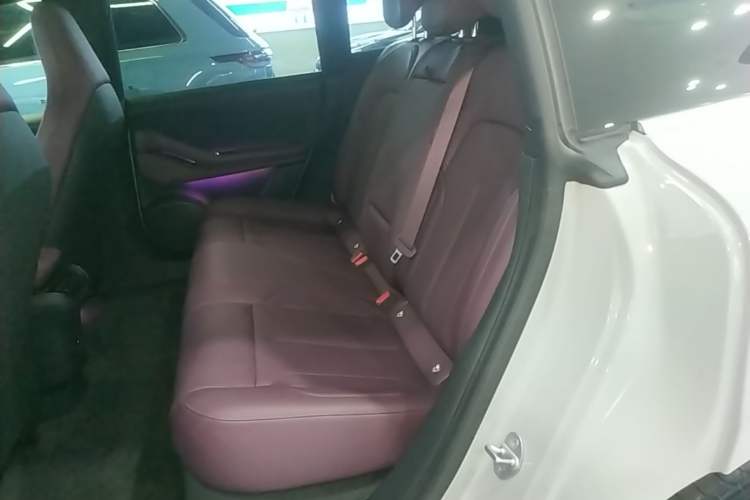 Used Nio ET5T 2024 75kWh Touring Left Rear Seat