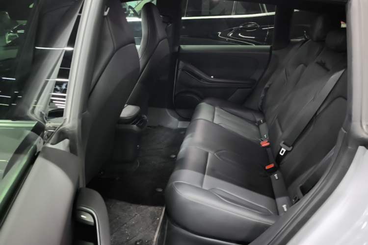 Used Nio ET5T 2024 75kWh Touring Left Rear Seat