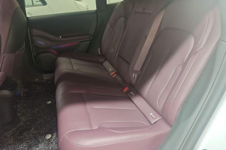 Used Nio ET5T 2024 75kWh Touring Left Rear Seat