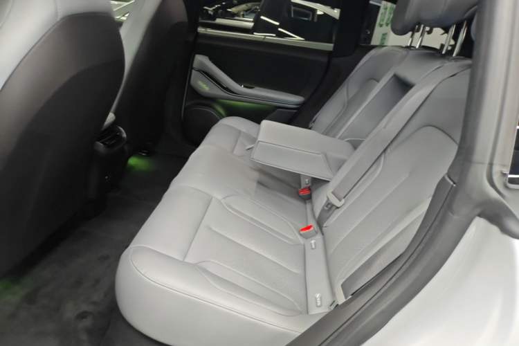 Used Nio ET5T 2024 75kWh Touring Left Rear Seat