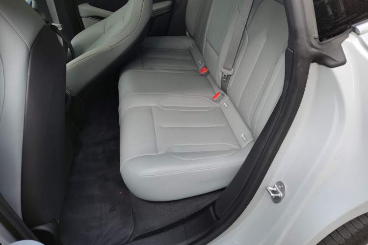 Used Nio ET5T 2024 75kWh Touring Left Rear Seat