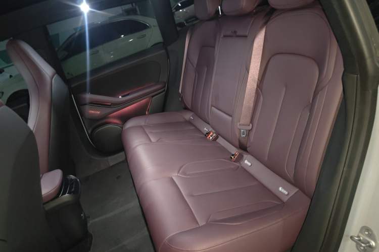 Used Nio ET5T 2024 75kWh Touring Left Rear Seat