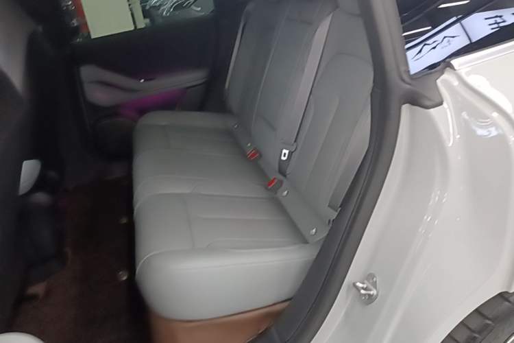 Used Nio ET5T 2024 100kWh Touring Left Rear Seat