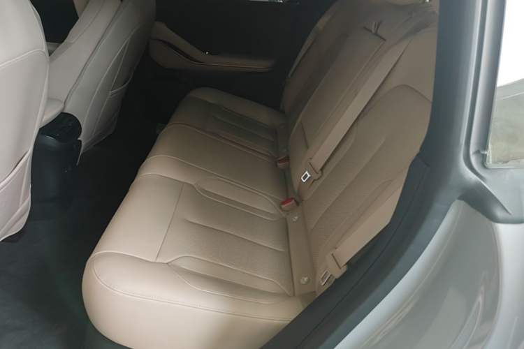 Used Nio ET5T 2024 75kWh Touring Left Rear Seat