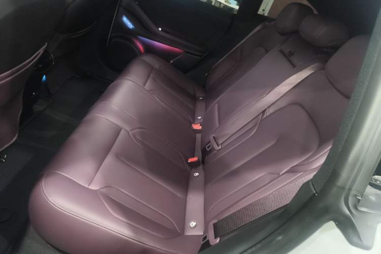 Used Nio ET5T 2024 75kWh Touring Left Rear Seat