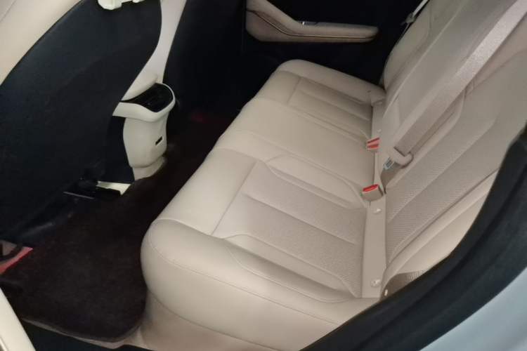 Used Nio ET5T 2024 75kWh Touring Left Rear Seat