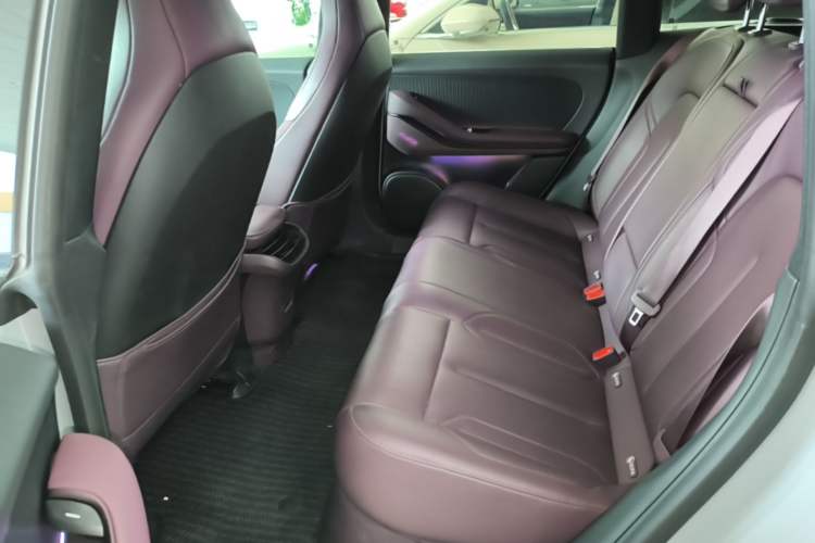 Used Nio ET5T 2024 75kWh Touring Left Rear Seat