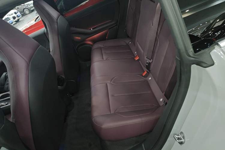 Used Nio ET5T 2024 75kWh Touring Left Rear Seat