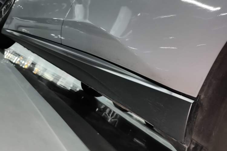 Used Nio ET5T 2024 75kWh Touring Left Side Sill