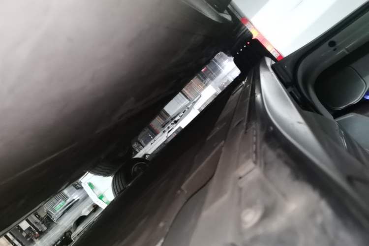 Used Nio ET5T 2024 75kWh Touring Left Side Sill