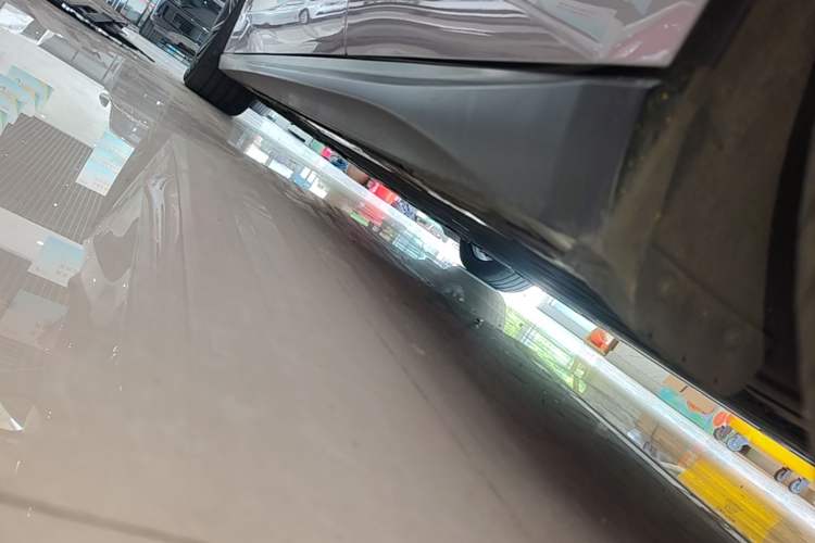 Used Nio ET5T 2024 75kWh Touring Left Side Sill