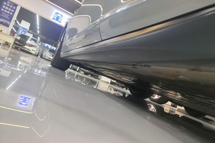 Used Nio ET5T 2024 75kWh Touring Left Side Sill