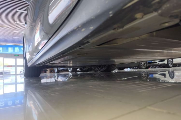 Used Nio ET5T 2024 75kWh Touring Left Side Sill