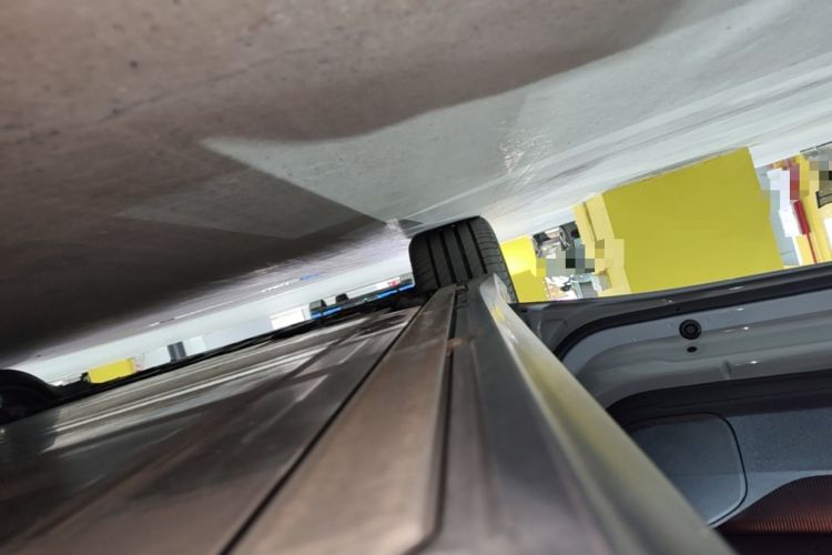 Used Nio ET5T 2024 75kWh Touring Left Side Sill