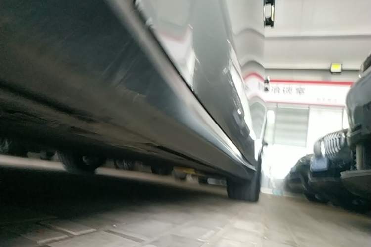 Used Nio ET5T 2024 75kWh Touring Left Side Sill