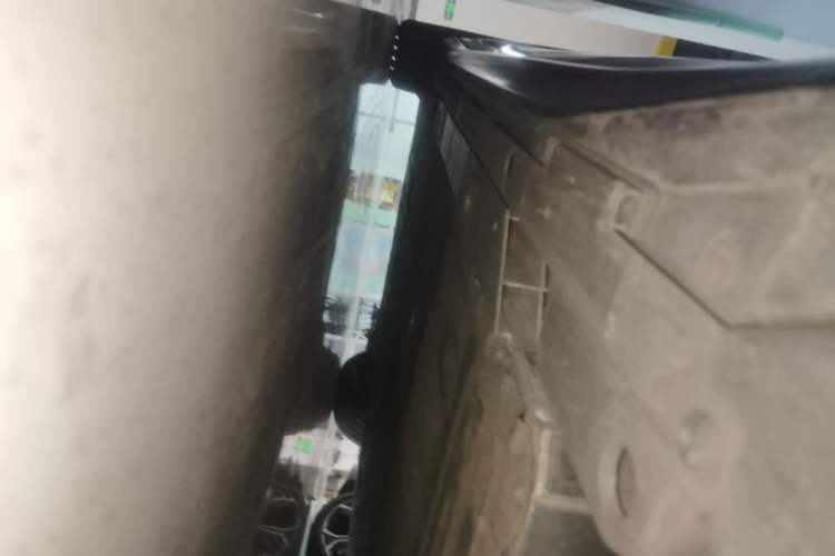 Used Nio ET5T 2024 75kWh Touring Left Side Sill