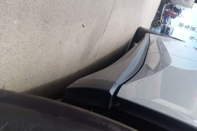 Used Nio ET5T 2024 75kWh Touring Left Side Sill