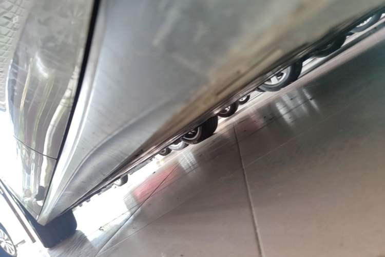 Used Nio ET5T 2024 75kWh Touring Left Side Sill