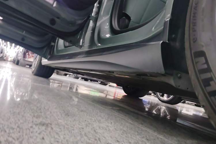 Used Nio ET5T 2024 75kWh Touring Left Side Sill