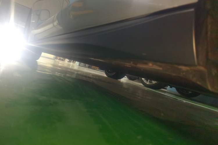 Used Nio ET5T 2024 75kWh Touring Left Side Sill