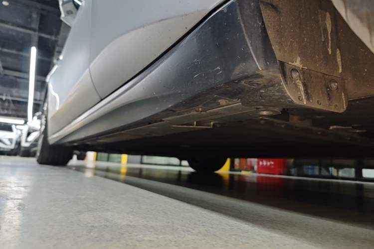 Used Nio ET5T 2024 75kWh Touring Left Side Sill