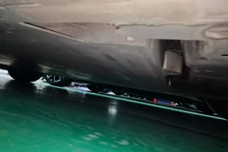 Used Nio ET5T 2024 75kWh Touring Left Side Sill