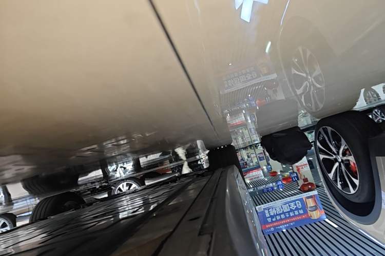Used Nio ET5T 2024 75kWh Touring Left Side Sill