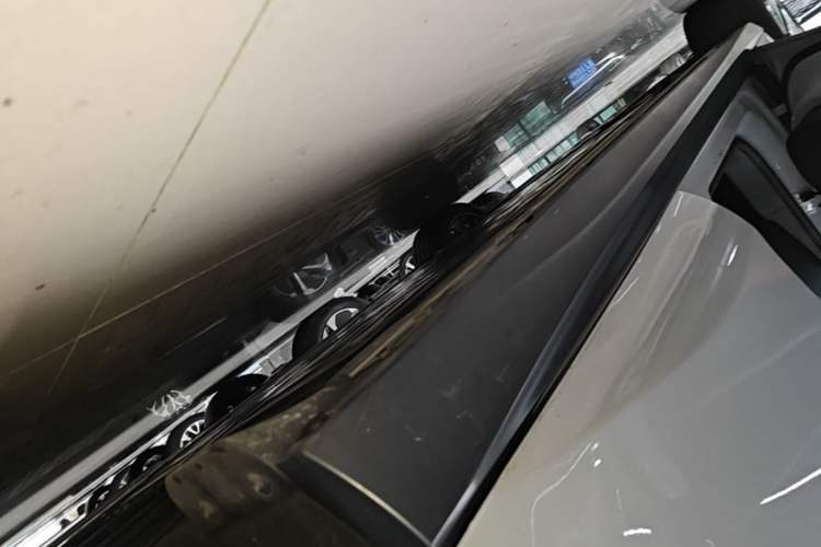 Used Nio ET5T 2024 75kWh Touring Left Side Sill