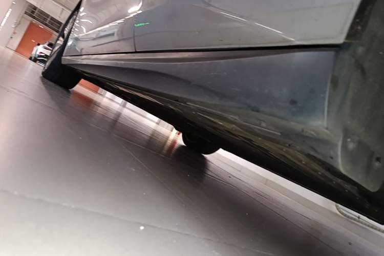 Used Nio ET5T 2024 75kWh Touring Left Side Sill