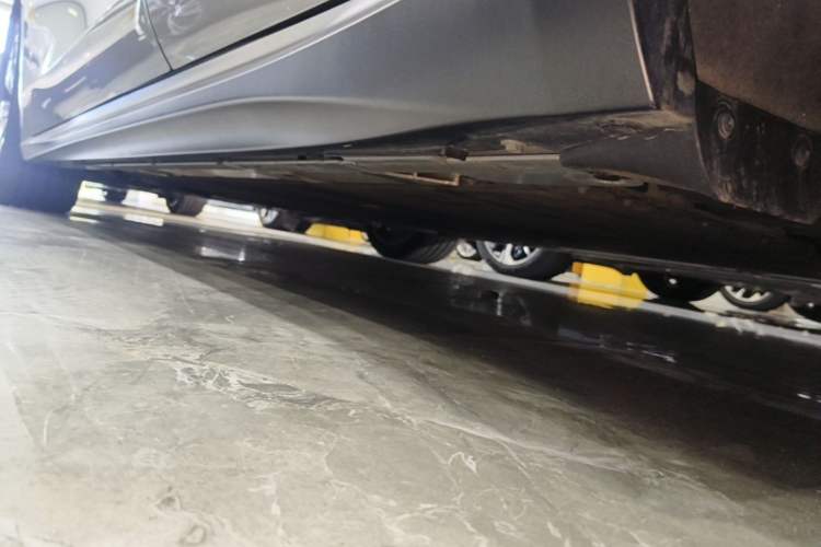 Used Nio ET5T 2024 75kWh Touring Left Side Sill