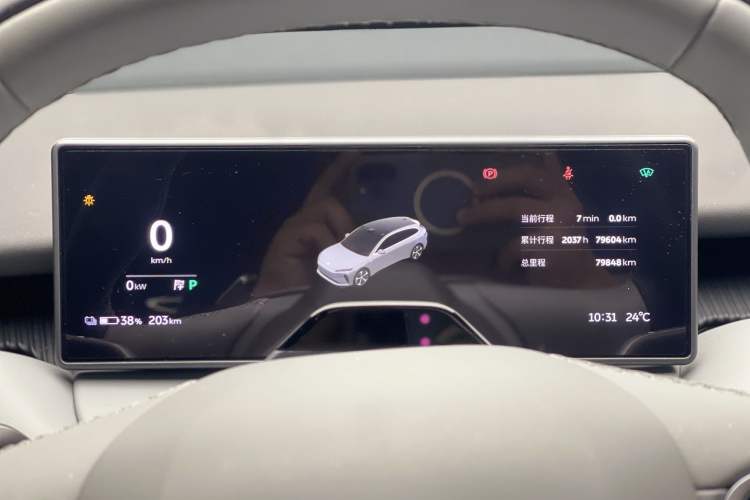 Used Nio ET5T 2024 75kWh Touring Odometer Close Up