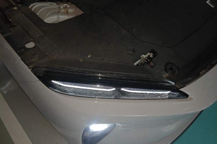 Used Nio ET5T 2024 75kWh Touring Right Front Headlight