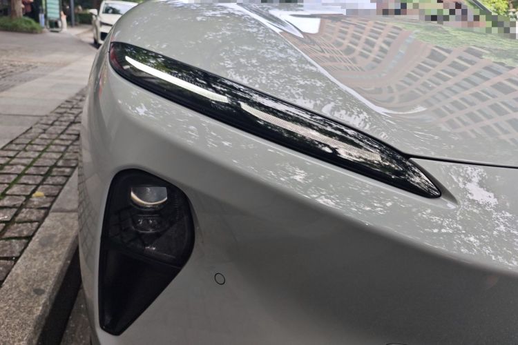 Used Nio ET5T 2024 75kWh Touring Right Front Headlight