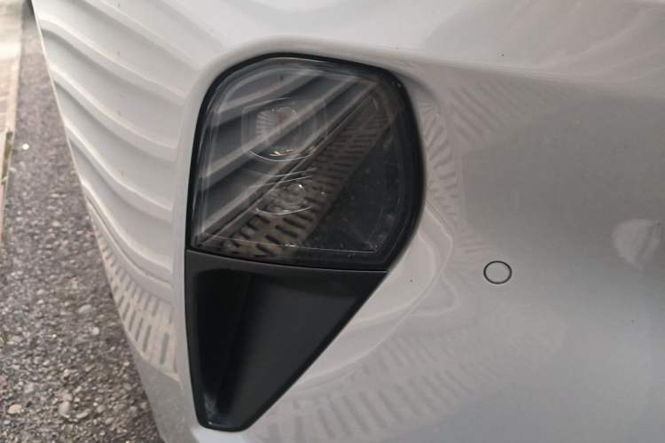 Used Nio ET5T 2024 75kWh Touring Right Front Headlight