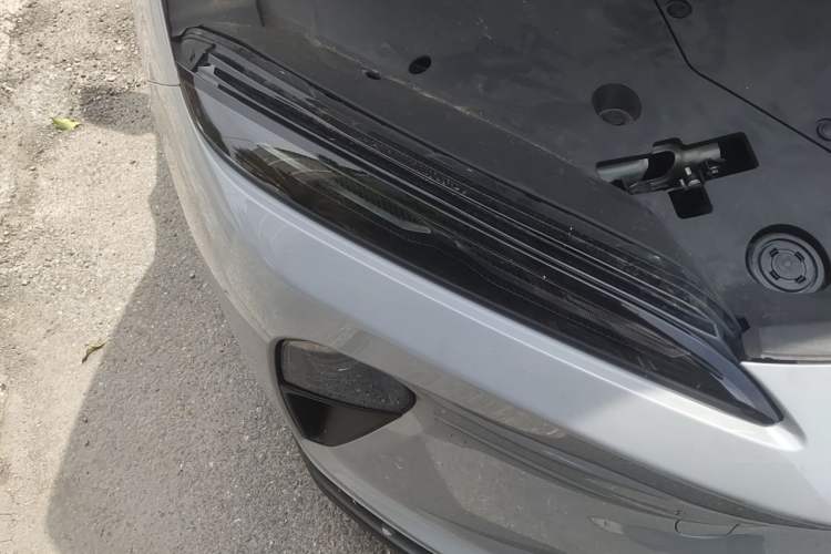 Used Nio ET5T 2024 75kWh Touring Right Front Headlight
