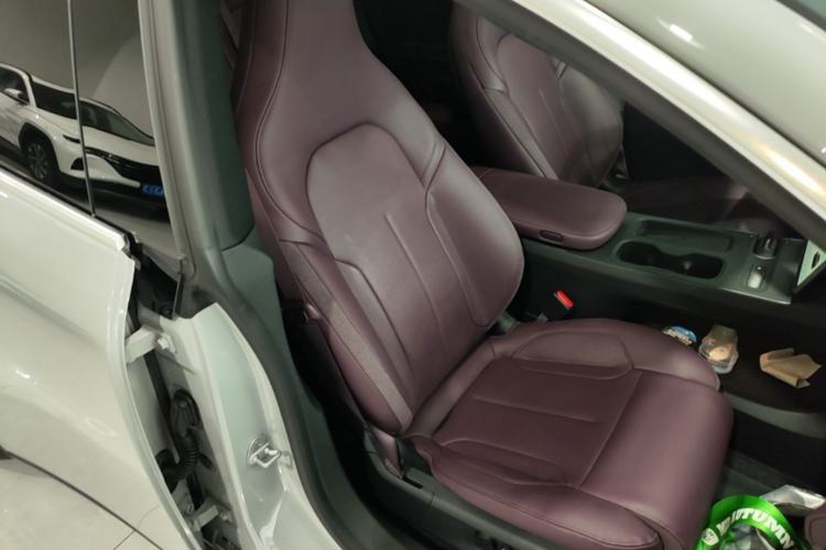Used Nio ET5T 2024 75kWh Touring Right Front Seat